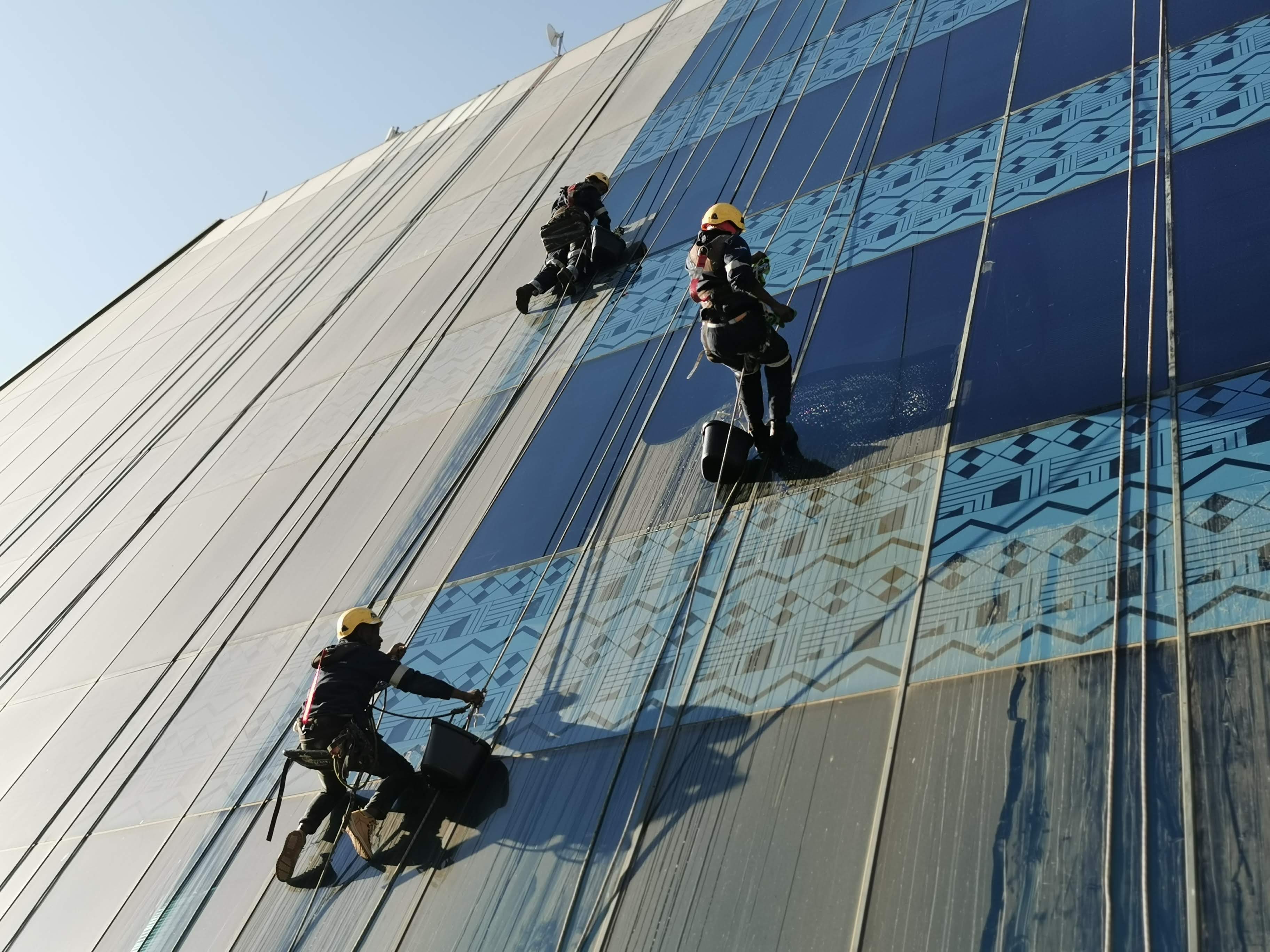Professional Rope Access Window Washing 